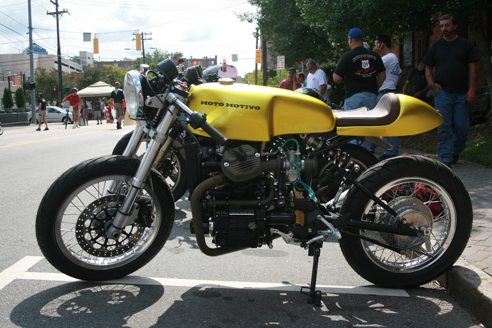 Moto Motivo custom