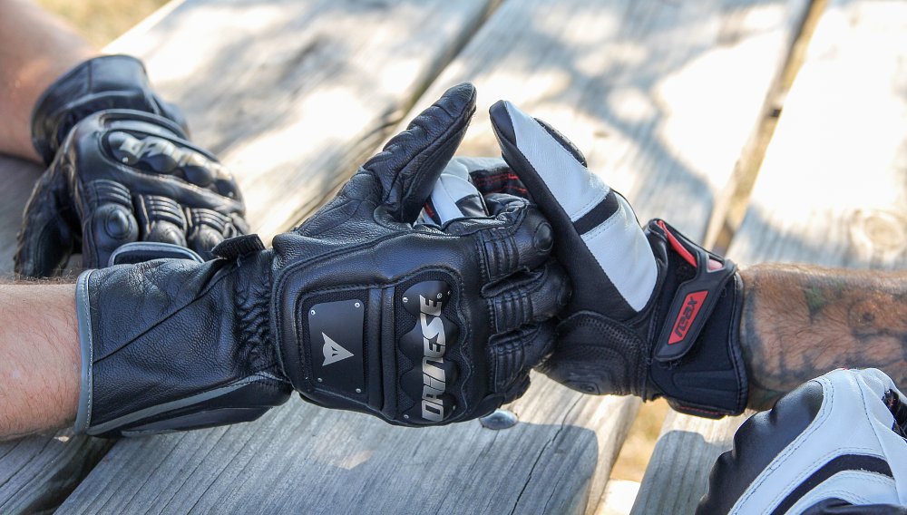 Short-cuff gloves versus gauntlet gloves